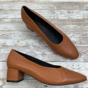 INTENTIONALLY BLANK Yum Pumps in Toffee Size 6